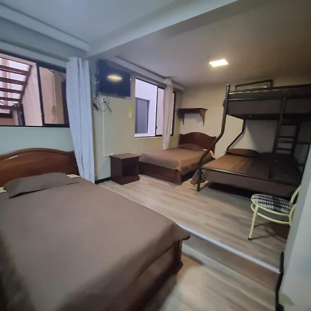 Hostal Alborada กูเอ็งกา ภายนอก รูปภาพ