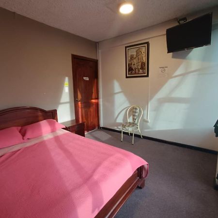 Hostal Alborada กูเอ็งกา ภายนอก รูปภาพ