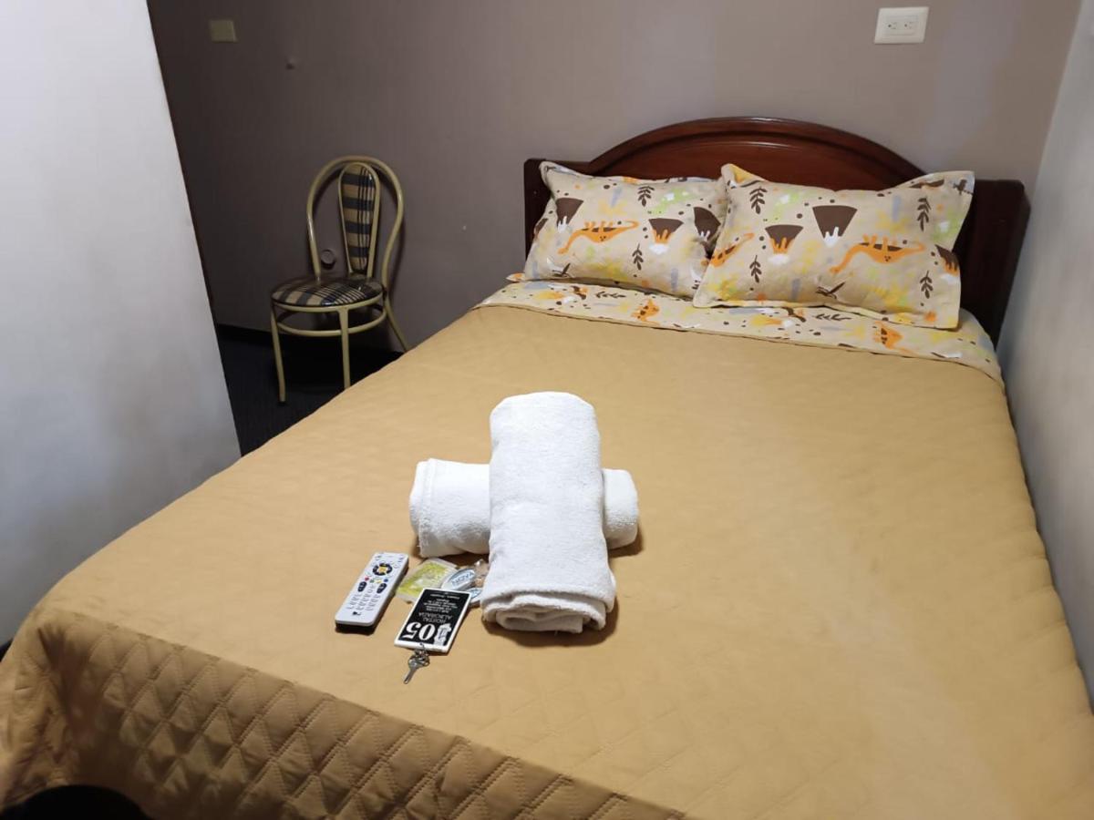 Hostal Alborada กูเอ็งกา ภายนอก รูปภาพ