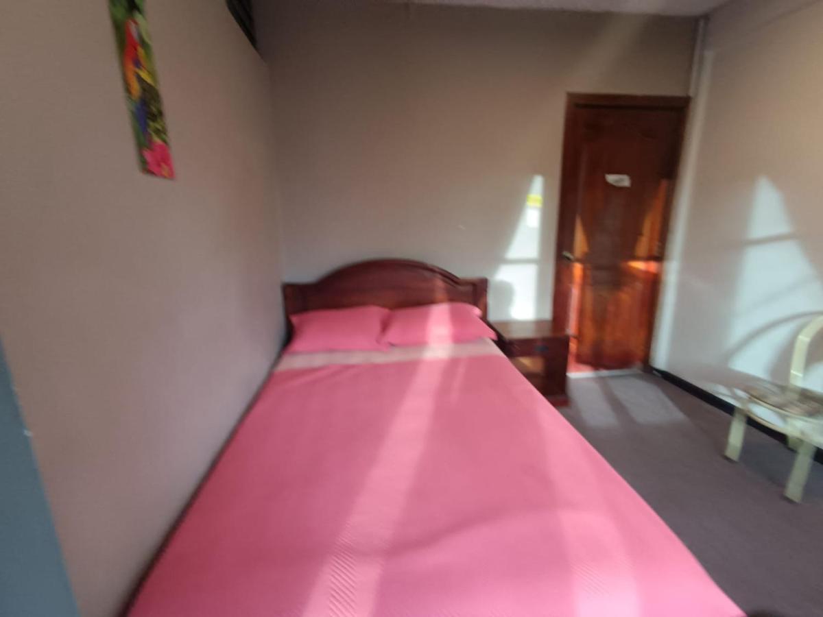 Hostal Alborada กูเอ็งกา ภายนอก รูปภาพ